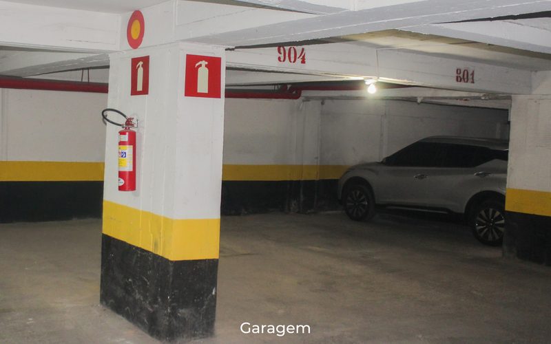 Elevador de serviço protegido para obra em condomínio de Belo Horizonte, reforma conduzida pela Morada.